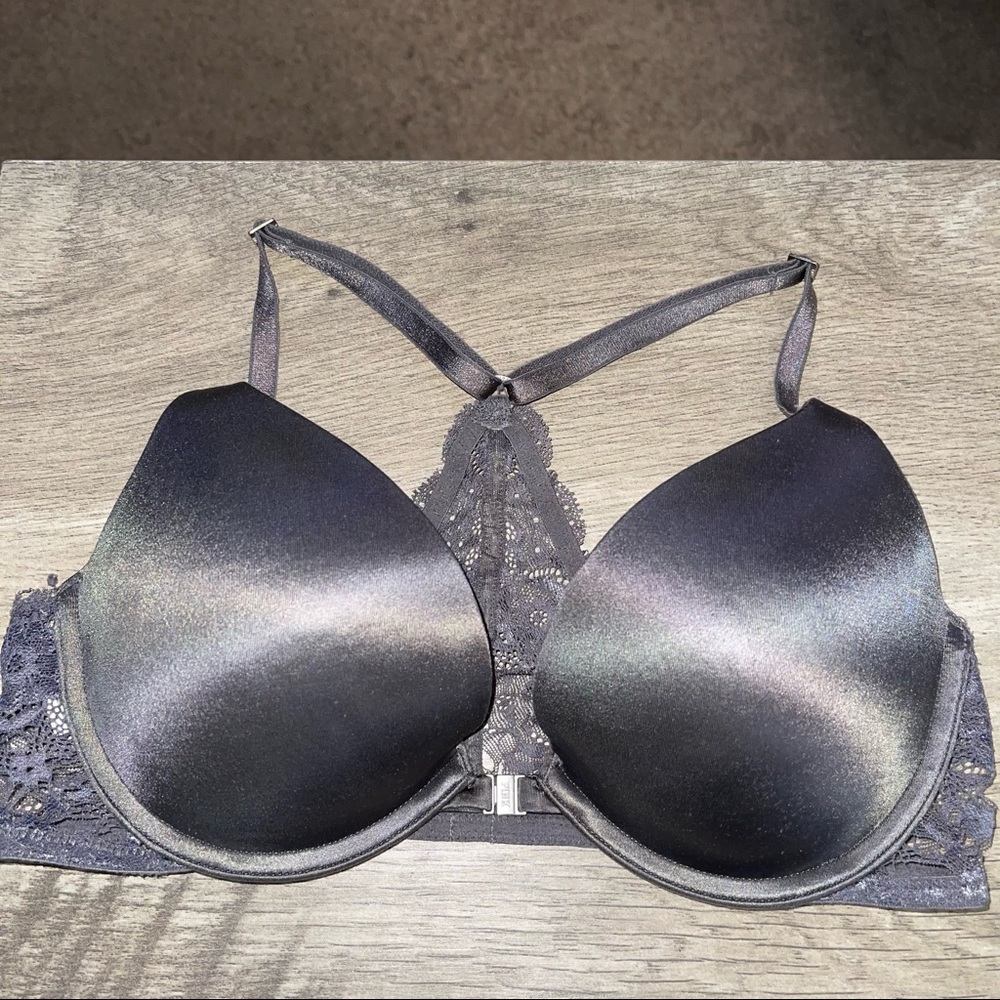 Pink Victoria’s Secret push up bra